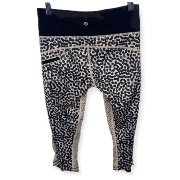 Lululemon Animal Print Run Speed Crop Leggings Size 4 Brown Luxtreme Breatheable - Picture 4 of 13